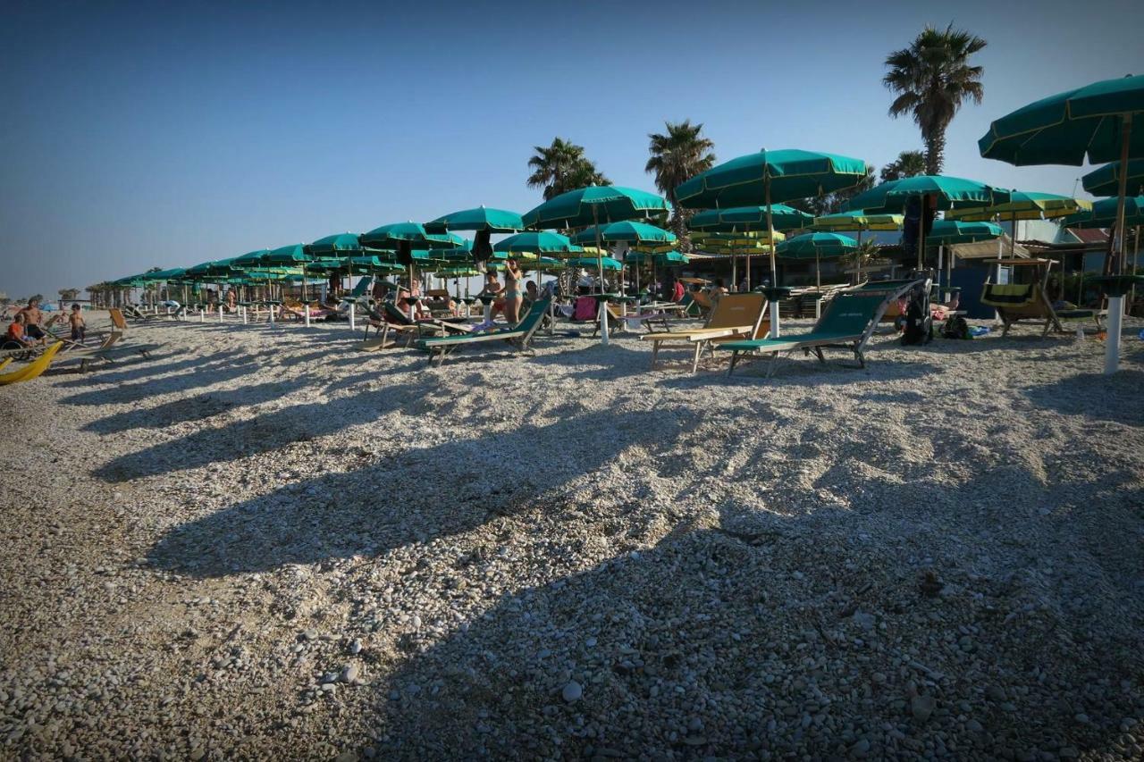 La Casa Di Nonno Giulio Bed & Breakfast Porto SantʼElpidio Eksteriør bilde