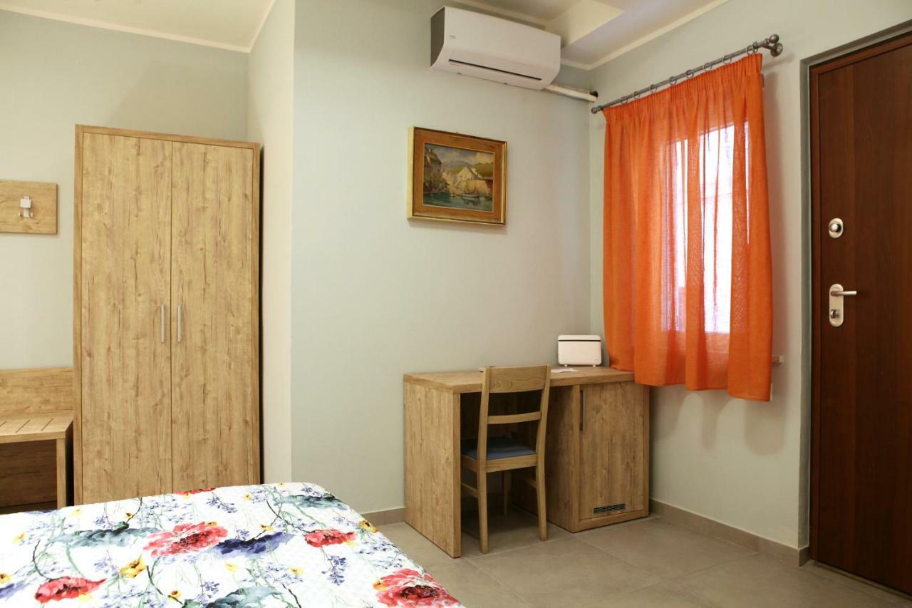 La Casa Di Nonno Giulio Bed & Breakfast Porto SantʼElpidio Eksteriør bilde