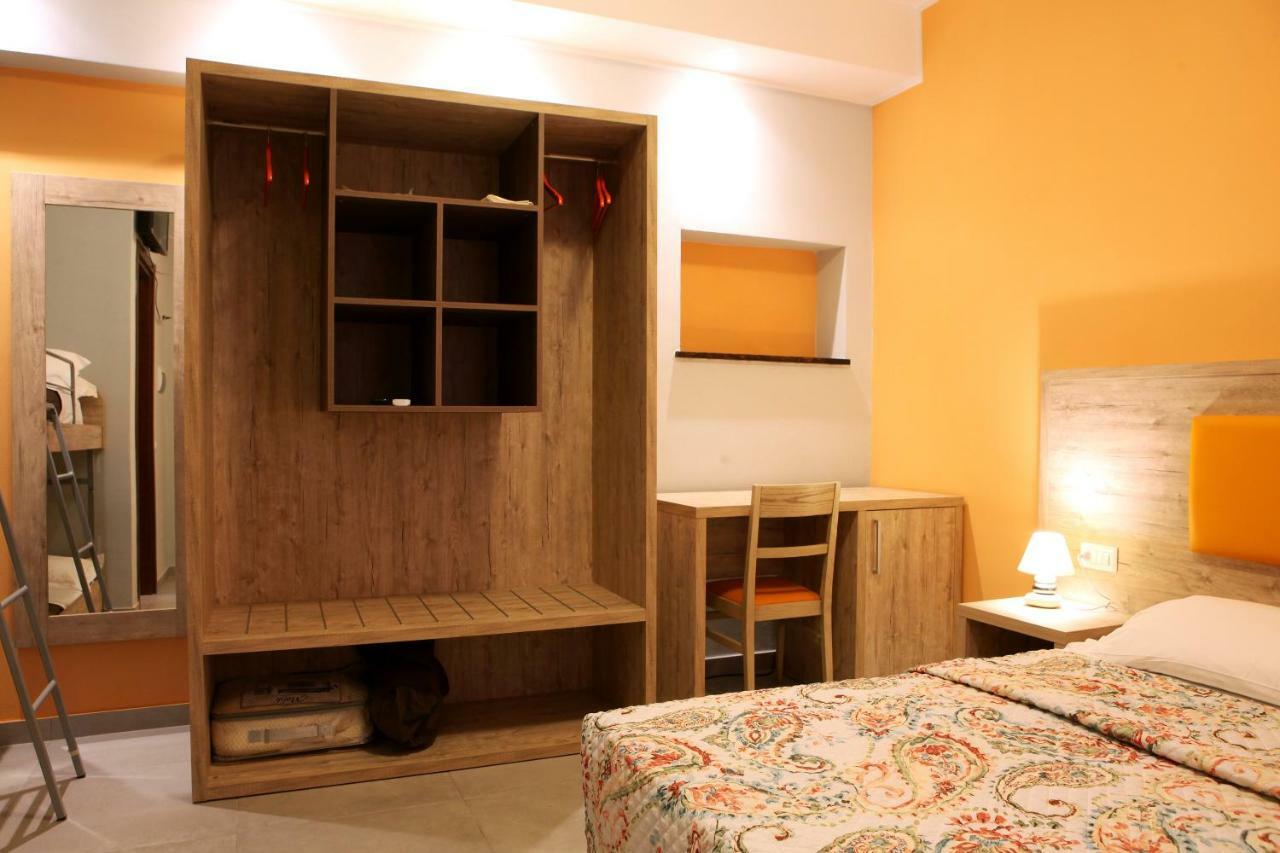 La Casa Di Nonno Giulio Bed & Breakfast Porto SantʼElpidio Eksteriør bilde