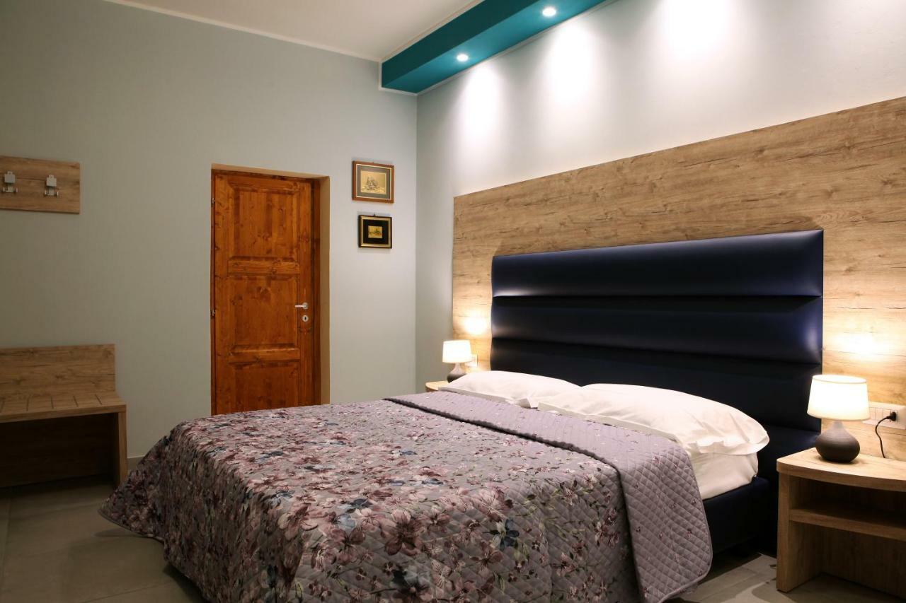 La Casa Di Nonno Giulio Bed & Breakfast Porto SantʼElpidio Eksteriør bilde